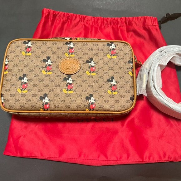 Gucci x Disney GG Supreme Belt Bag - Picture 1 of 7